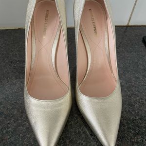 Beautiful pair of new never been used Nicholas Kirkwood heels